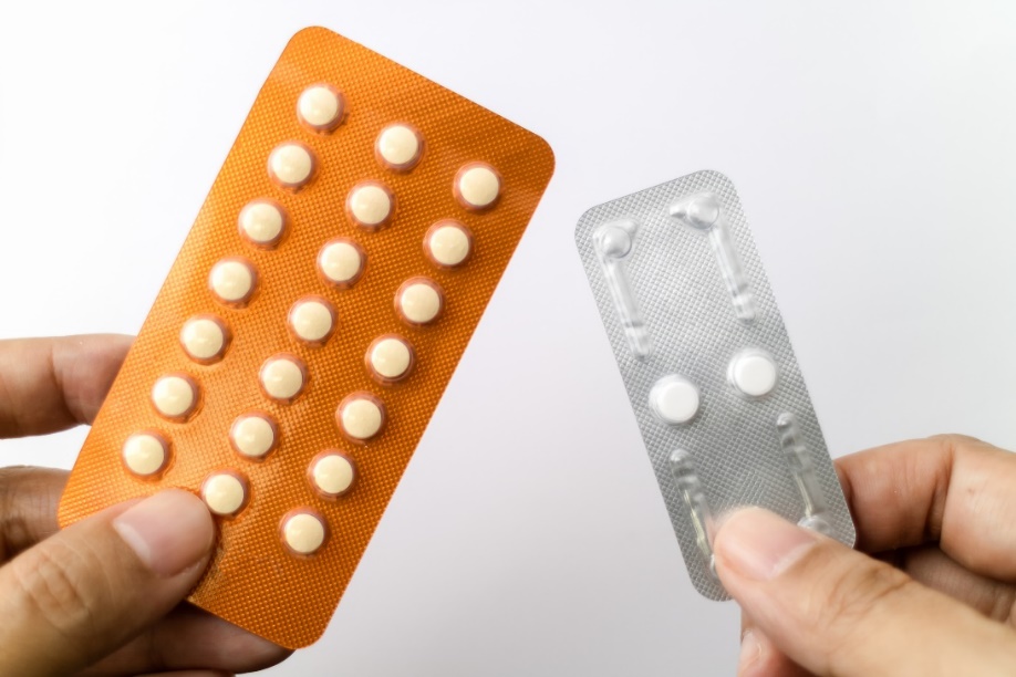 Contraccettivi ormonali mensili e pillola ECP dopo