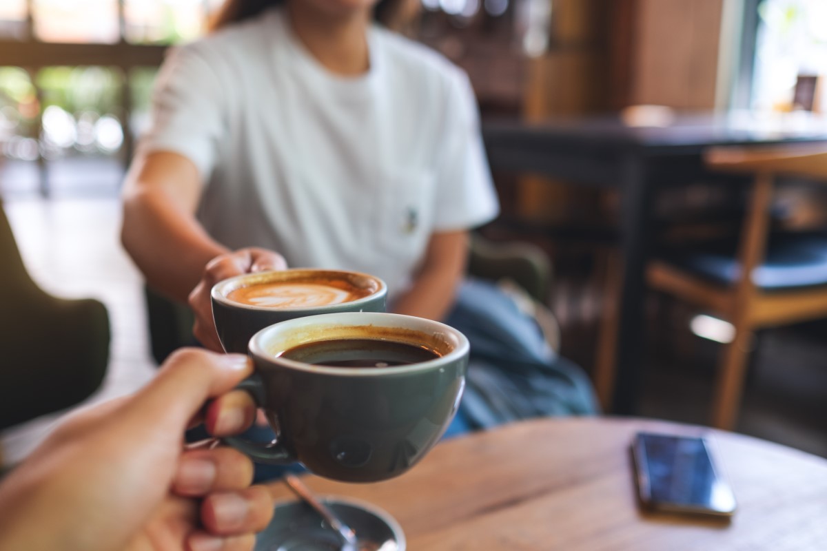 Rilassatevi e godetevi un caffè con una persona cara