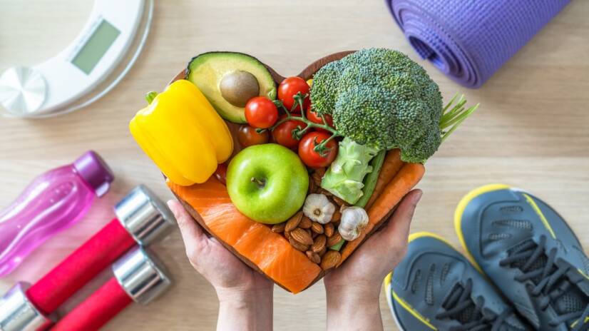 Come perdere peso a casa e in modo sano? Dieta, esercizio fisico e integratori alimentari adeguati.