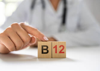 Vitamina B12: quali sono i suoi effetti e quali sono i sintomi della carenza? + Risorse