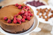 Una deliziosa torta al cioccolato a base di farina d'avena e senza zucchero? Come preparare la ricetta?